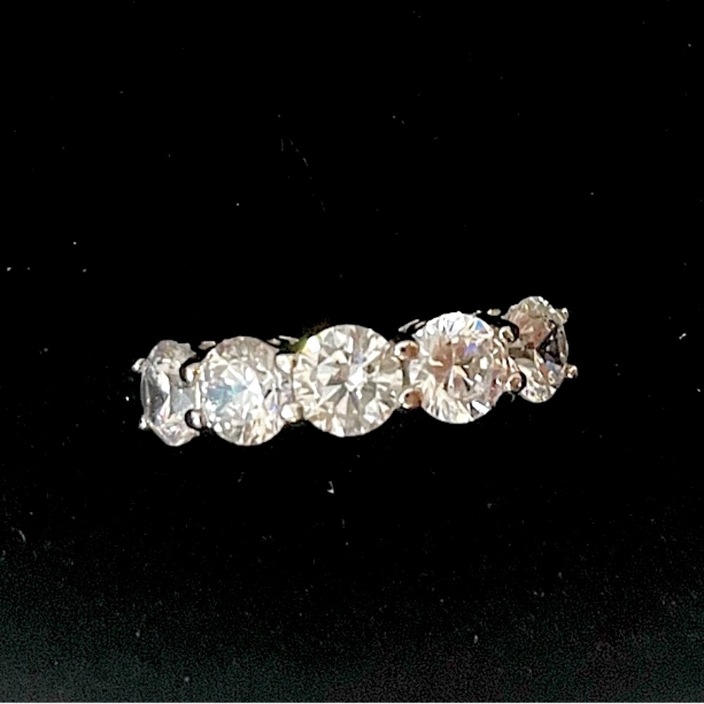 SZ 5 Sterling Silver Rhodium Plated 3 CTW 5 Round Cut Cubic Zirconia Ring EUC